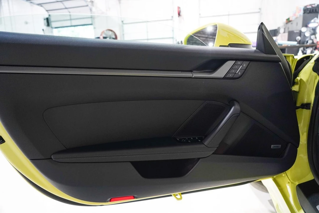 2025 Porsche 992 Carrera - Image 20 of 21