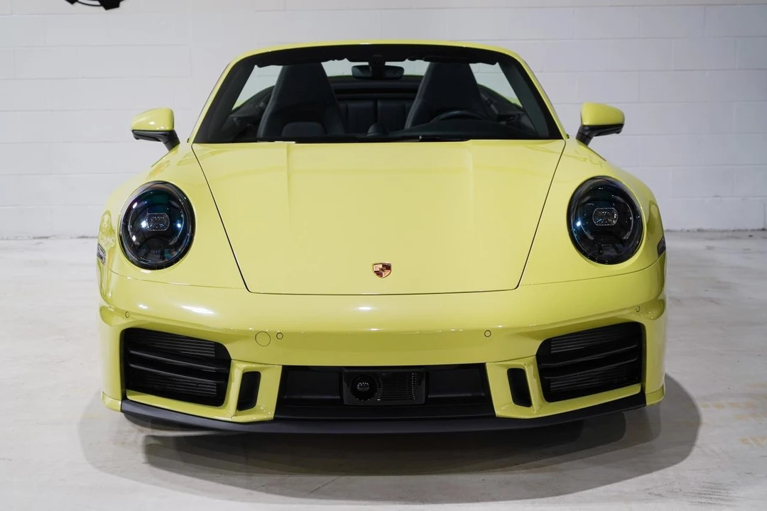 2025 Porsche 992 Carrera - Image 5 of 21