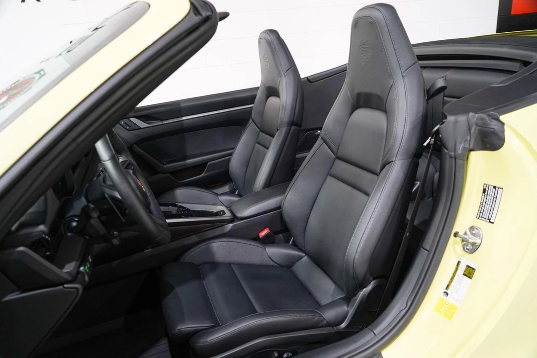2025 Porsche 992 Carrera - Image 10 of 21