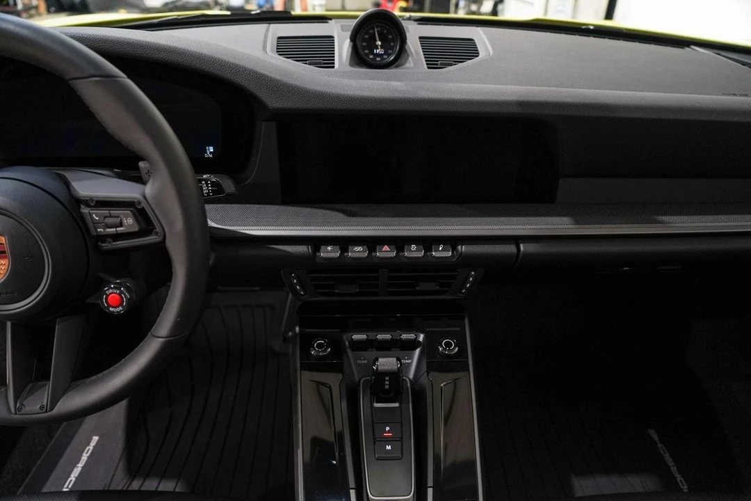 2025 Porsche 992 Carrera - Image 12 of 21
