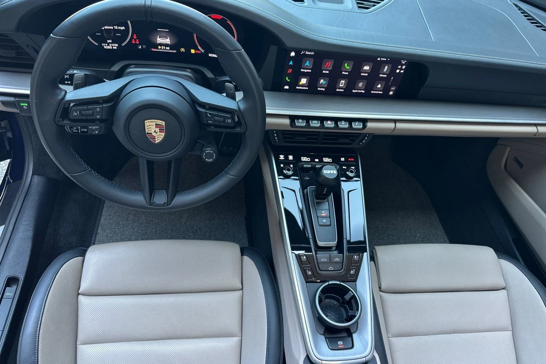 2025 Porsche 992 Carrera - Image 6 of 31