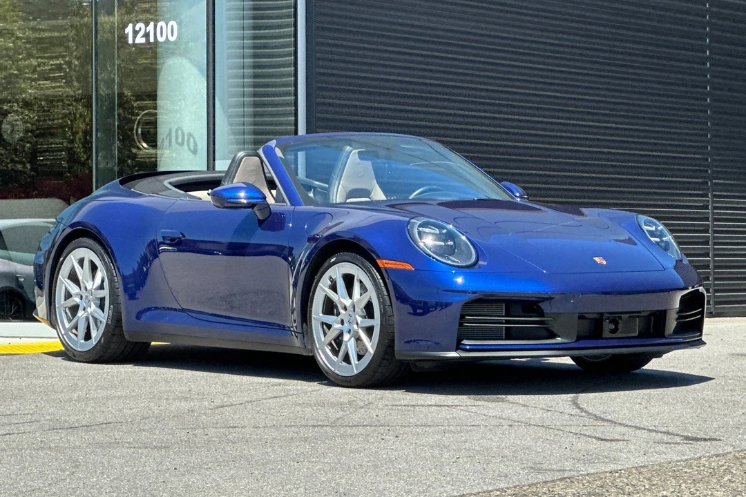 2025 Porsche 992 Carrera - Image 10 of 31