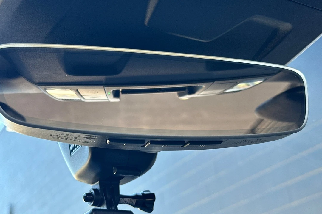 2025 Porsche 992 Carrera - Image 22 of 31