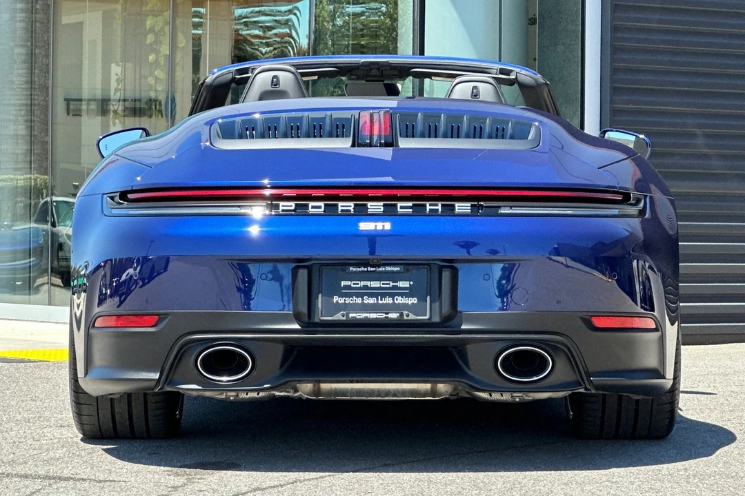 2025 Porsche 992 Carrera - Image 7 of 31