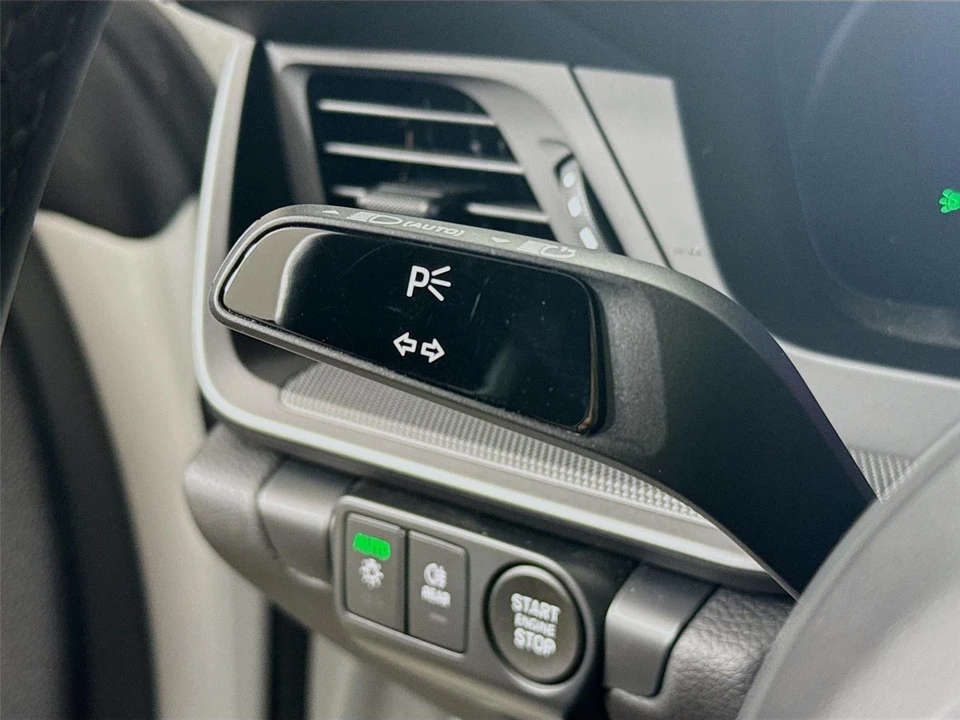 2025 Porsche 992 Carrera - Image 4 of 21