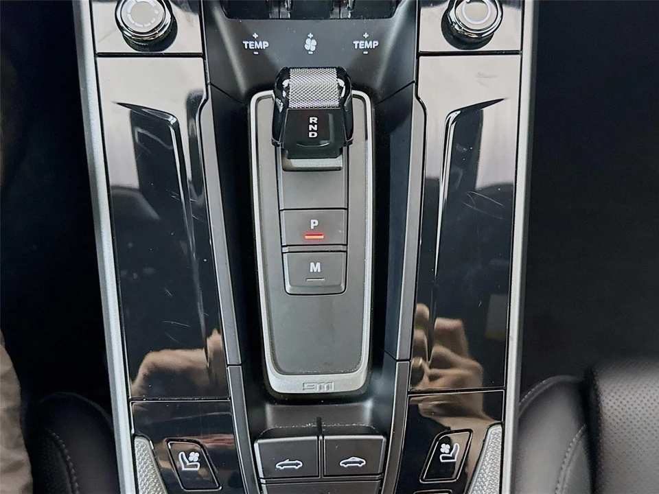 2025 Porsche 992 Carrera - Image 12 of 21