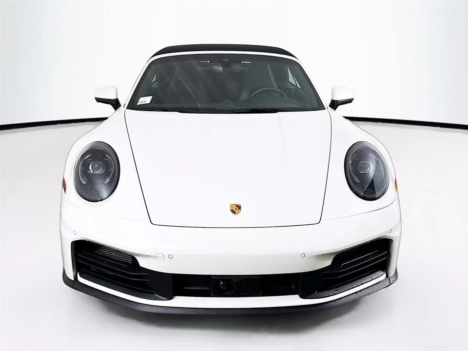 2025 Porsche 992 Carrera - Image 18 of 21