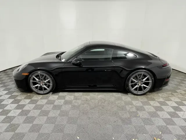 2025 Porsche 992 Carrera - Image 2 of 9