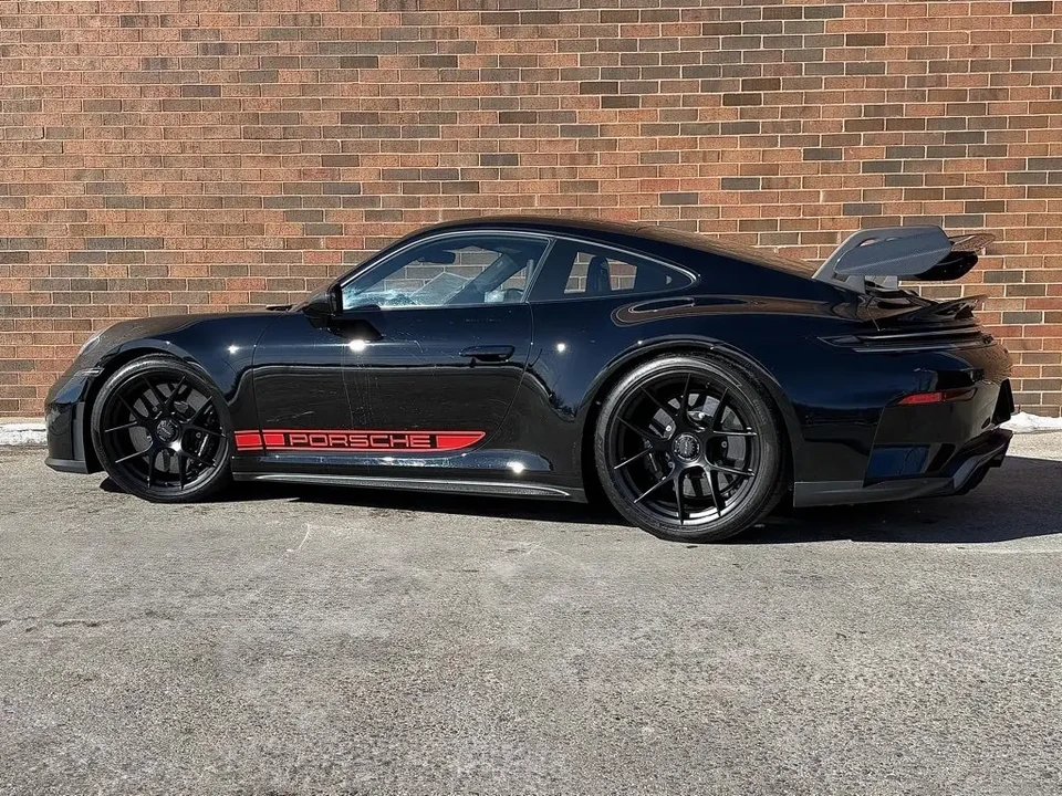 2025 Porsche 992 GT3 - Image 3 of 15