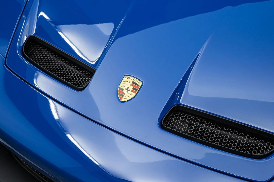 2025 Porsche 992 GT3 - Image 12 of 31