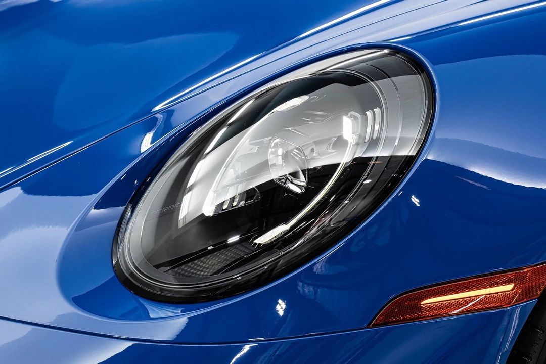 2025 Porsche 992 GT3 - Image 14 of 31