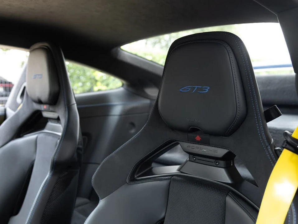 2025 Porsche 992 GT3 - Image 23 of 31