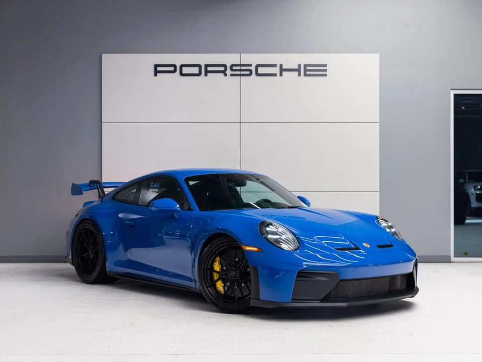 2025 Porsche 992 GT3 - Image 9 of 31