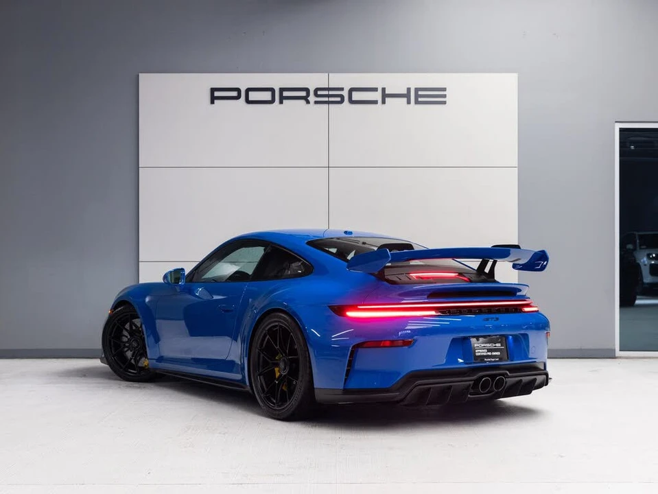 2025 Porsche 992 GT3 - Image 3 of 31