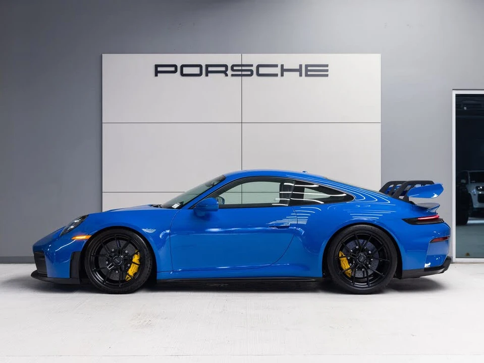 2025 Porsche 992 GT3 - Image 2 of 31