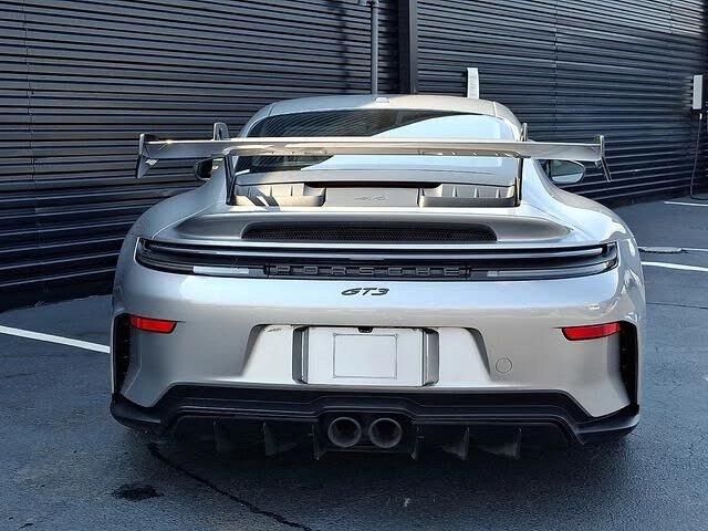 2025 Porsche 992 GT3 - Image 6 of 31