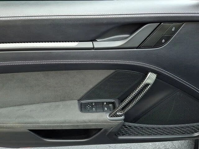 2025 Porsche 992 GT3 - Image 16 of 31