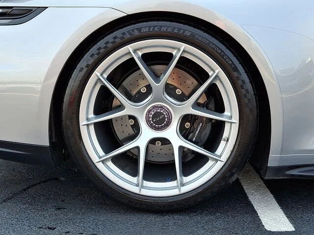 2025 Porsche 992 GT3 - Image 13 of 31