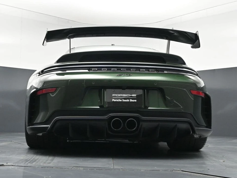 2025 Porsche 992 GT3 - Image 23 of 31