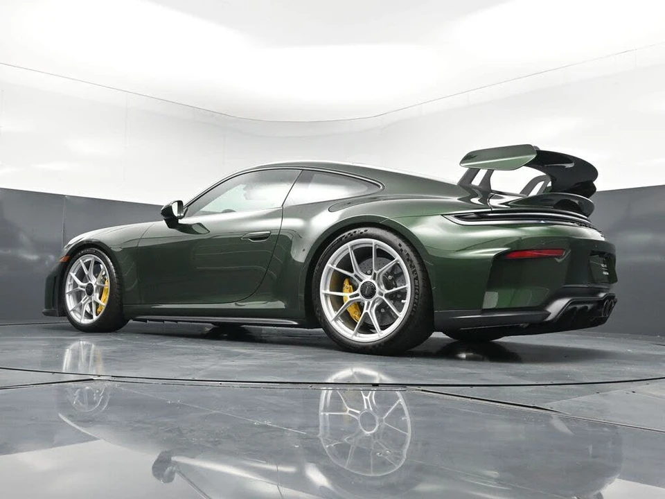 2025 Porsche 992 GT3 - Image 22 of 31