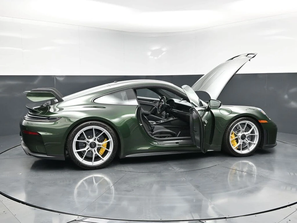 2025 Porsche 992 GT3 - Image 31 of 31