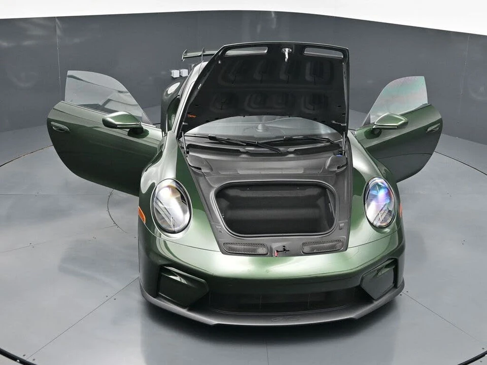2025 Porsche 992 GT3 - Image 28 of 31