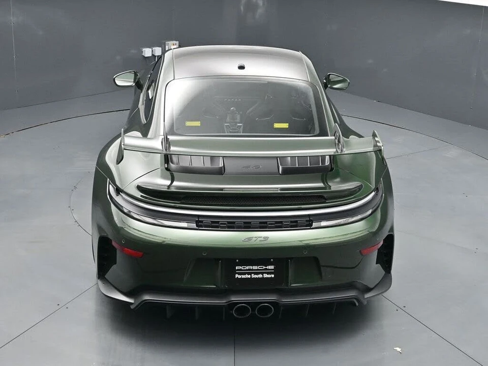 2025 Porsche 992 GT3 - Image 15 of 31