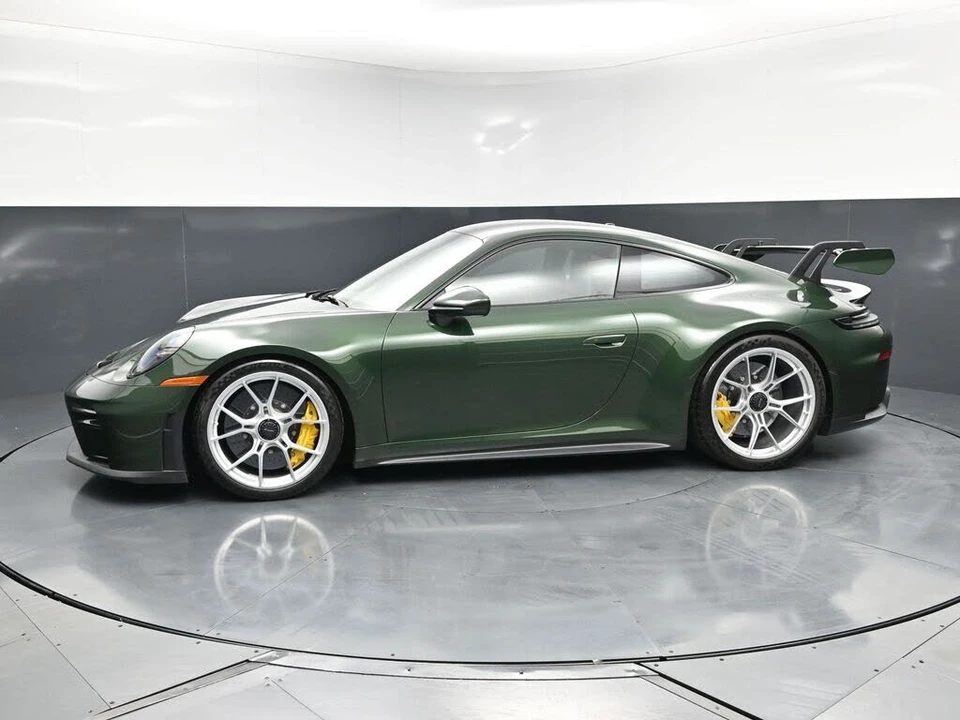 2025 Porsche 992 GT3 - Image 2 of 31