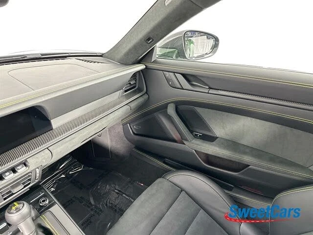 2025 Porsche 992 GT3 - Image 30 of 31