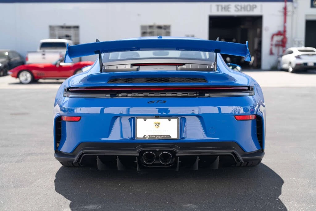 2025 Porsche 992 GT3 - Image 14 of 31