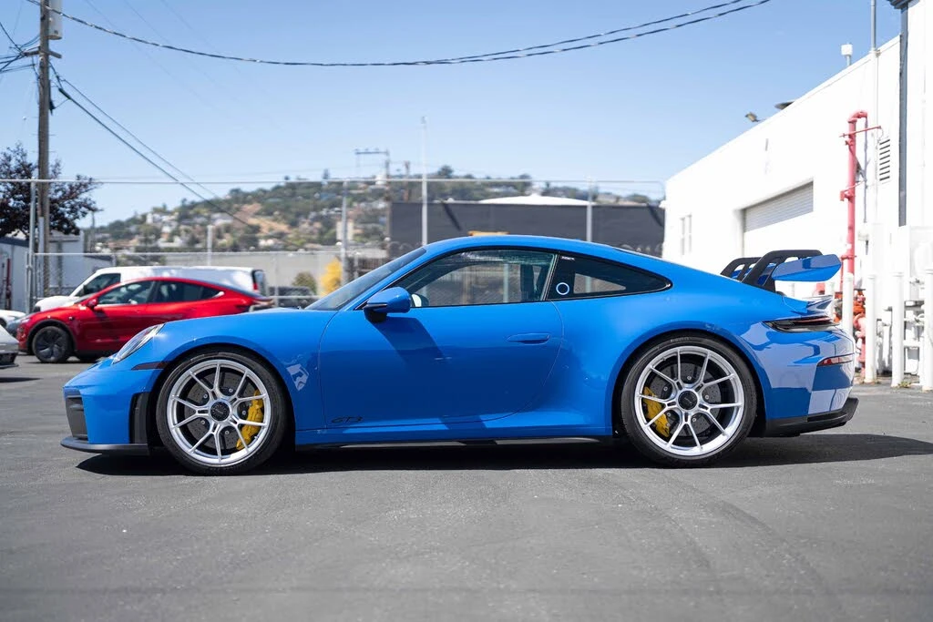 2025 Porsche 992 GT3 - Image 10 of 31
