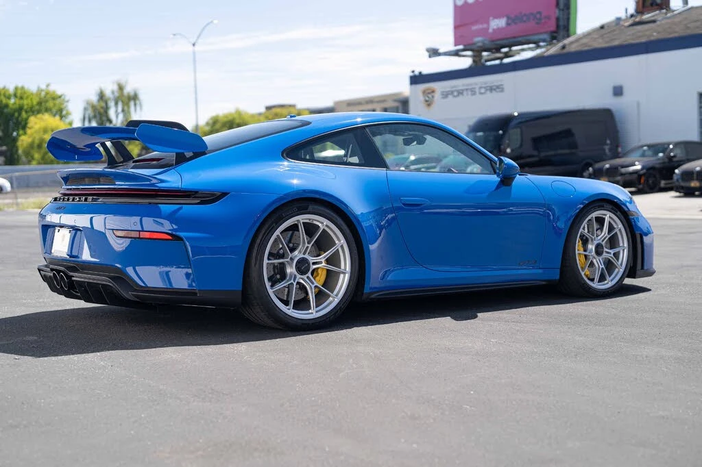 2025 Porsche 992 GT3 - Image 15 of 31