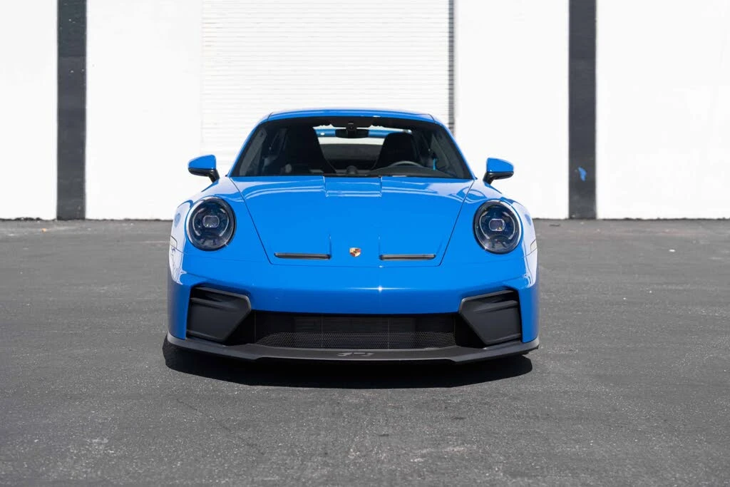 2025 Porsche 992 GT3 - Image 4 of 31