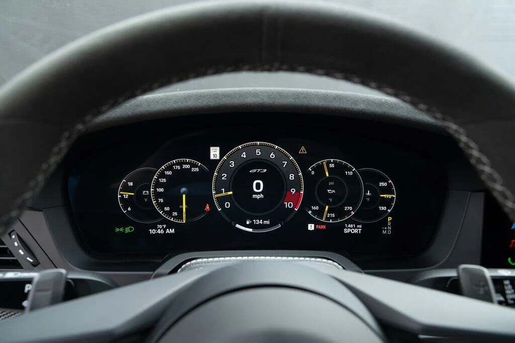 2025 Porsche 992 GT3 - Image 14 of 31