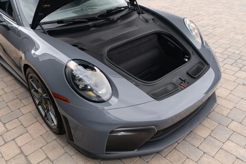 2025 Porsche 992 GT3 - Image 12 of 31