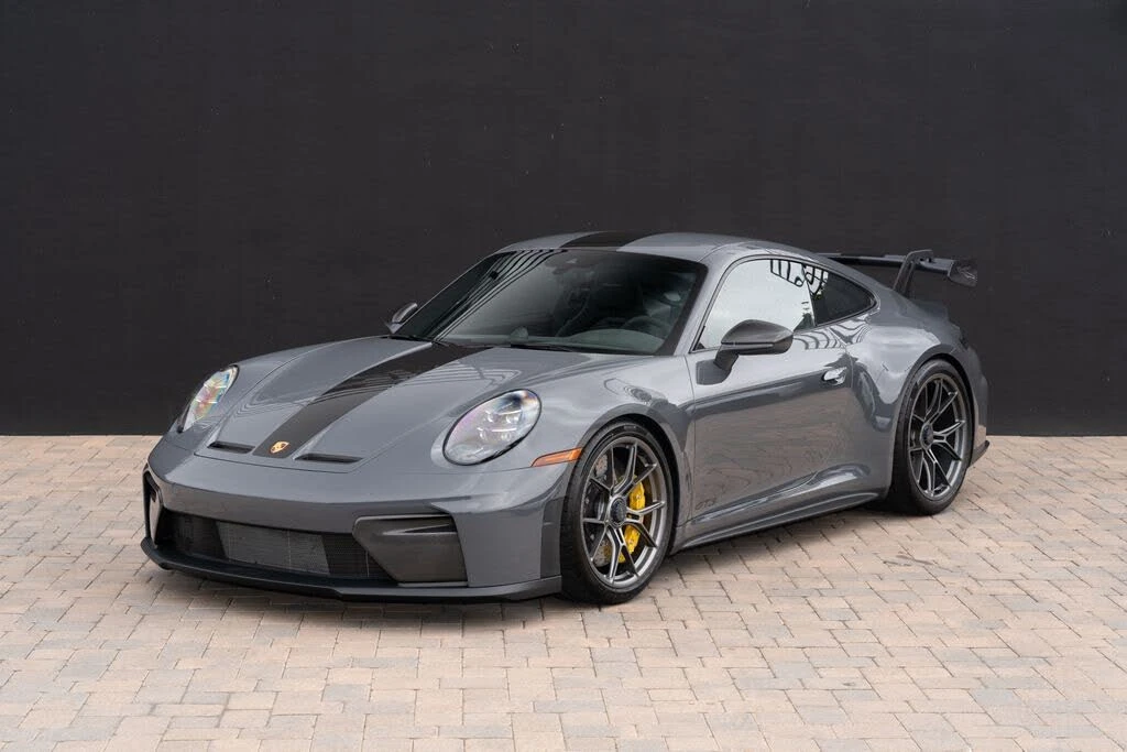 2025 Porsche 992 GT3 - Image 3 of 31