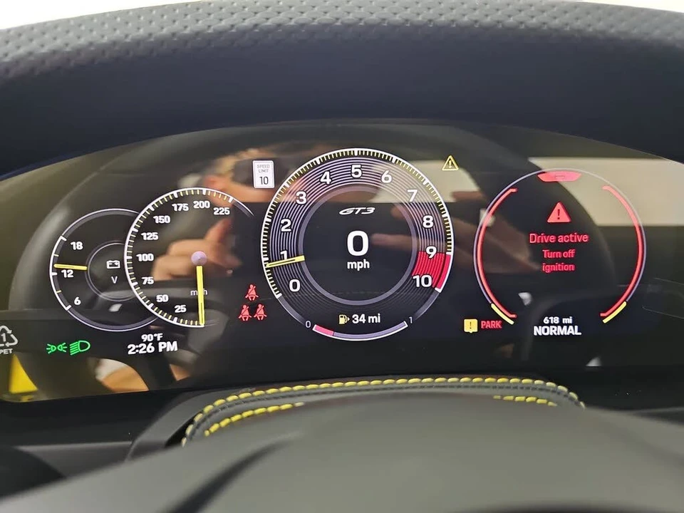 2025 Porsche 992 GT3 - Image 17 of 30