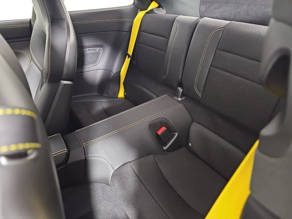 2025 Porsche 992 GT3 - Image 12 of 30