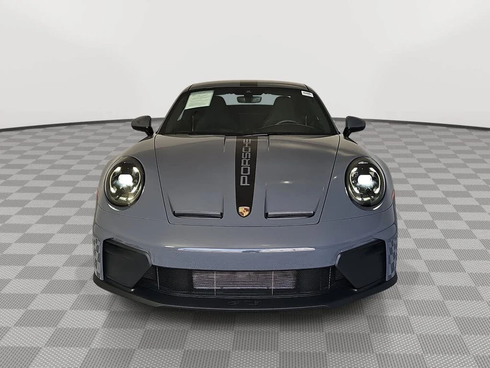 2025 Porsche 992 GT3 - Image 3 of 30