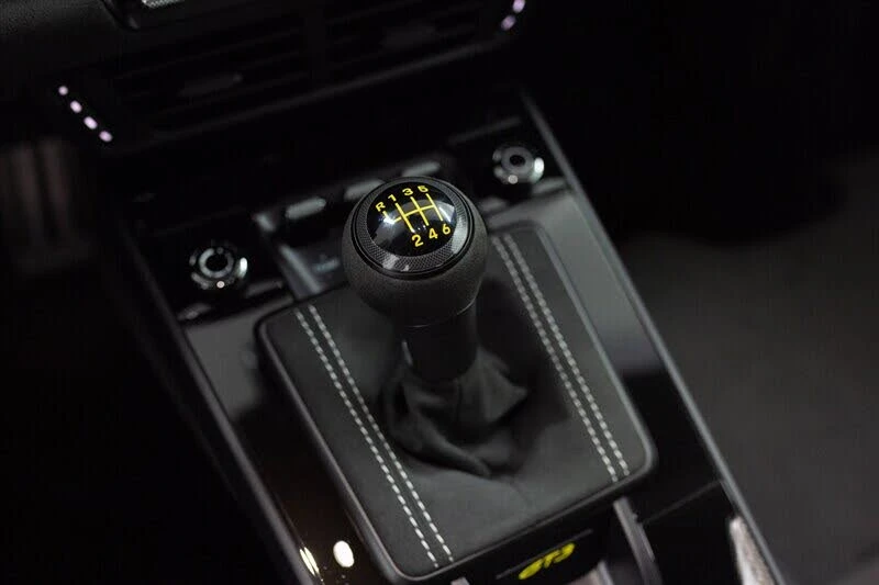 2025 Porsche 992 GT3 - Image 21 of 31