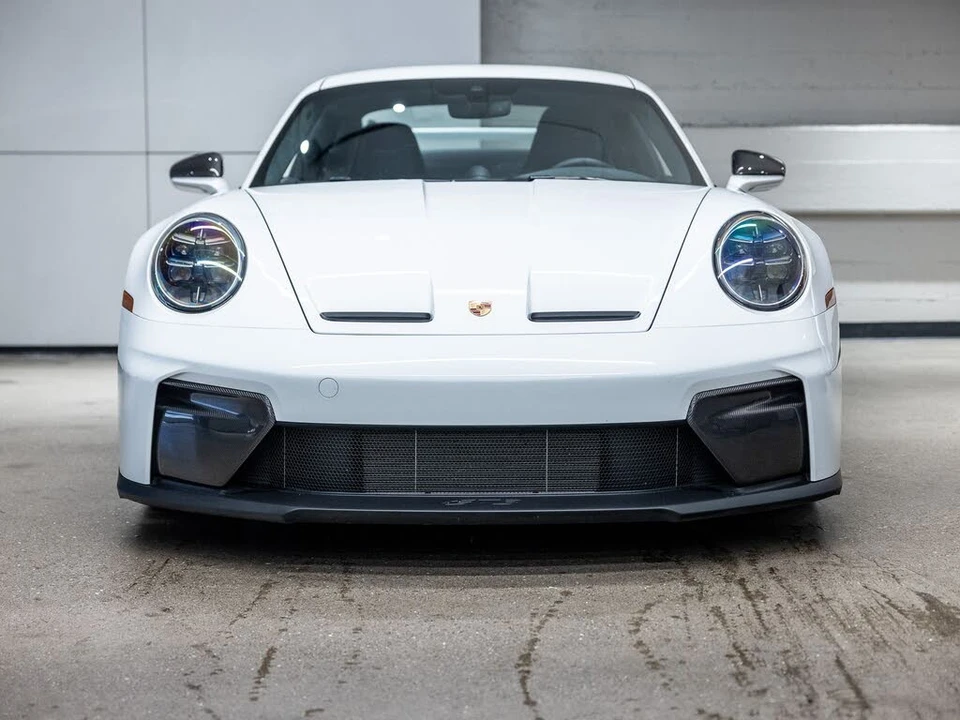 2025 Porsche 992 GT3 - Image 11 of 31