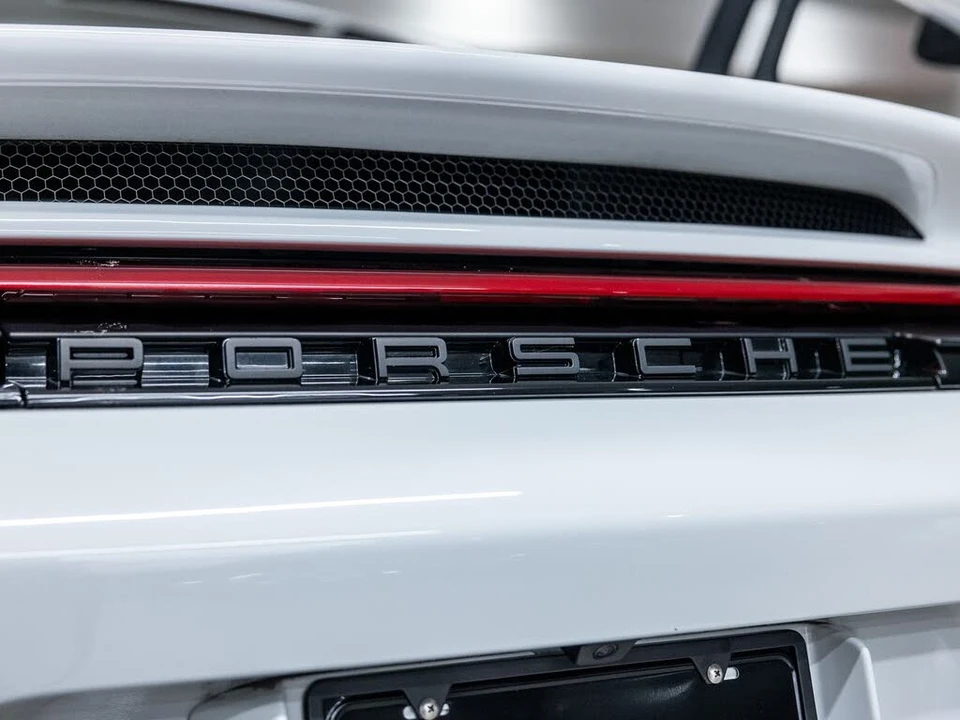 2025 Porsche 992 GT3 - Image 24 of 31