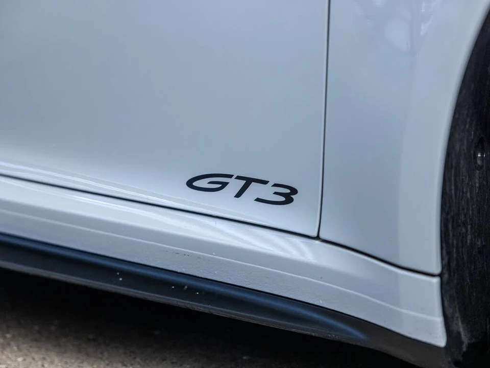 2025 Porsche 992 GT3 - Image 20 of 31