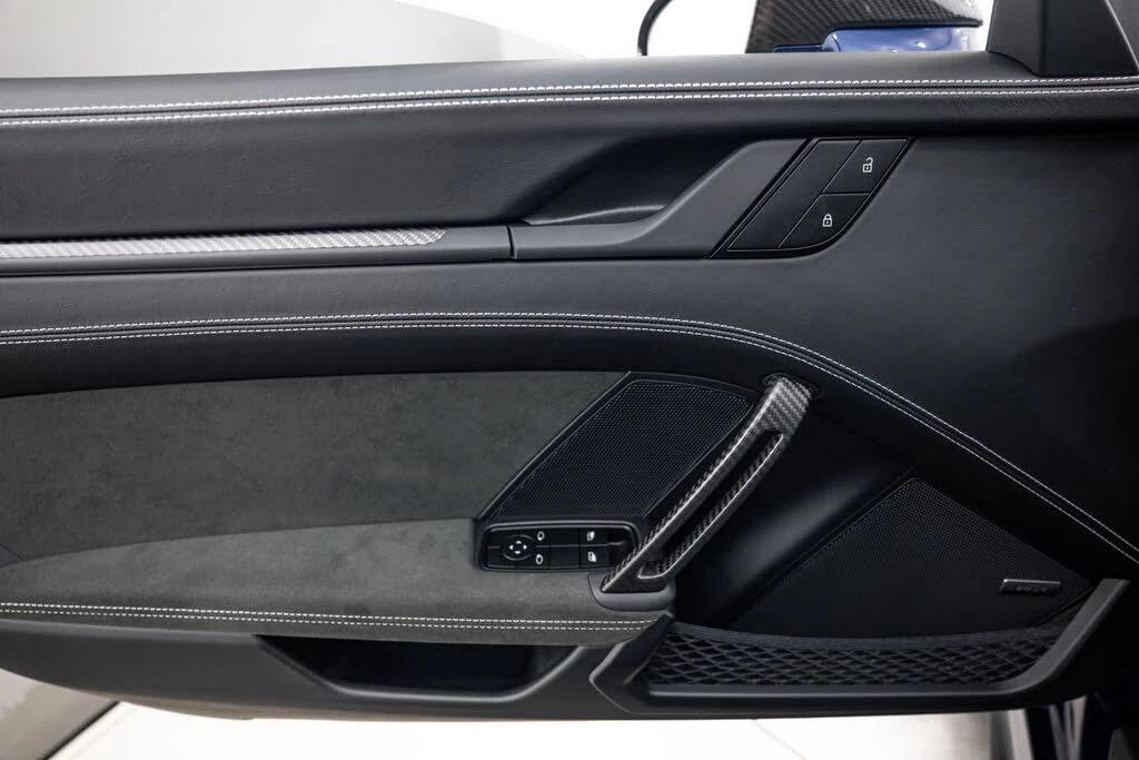 2025 Porsche 992 GT3 - Image 23 of 31