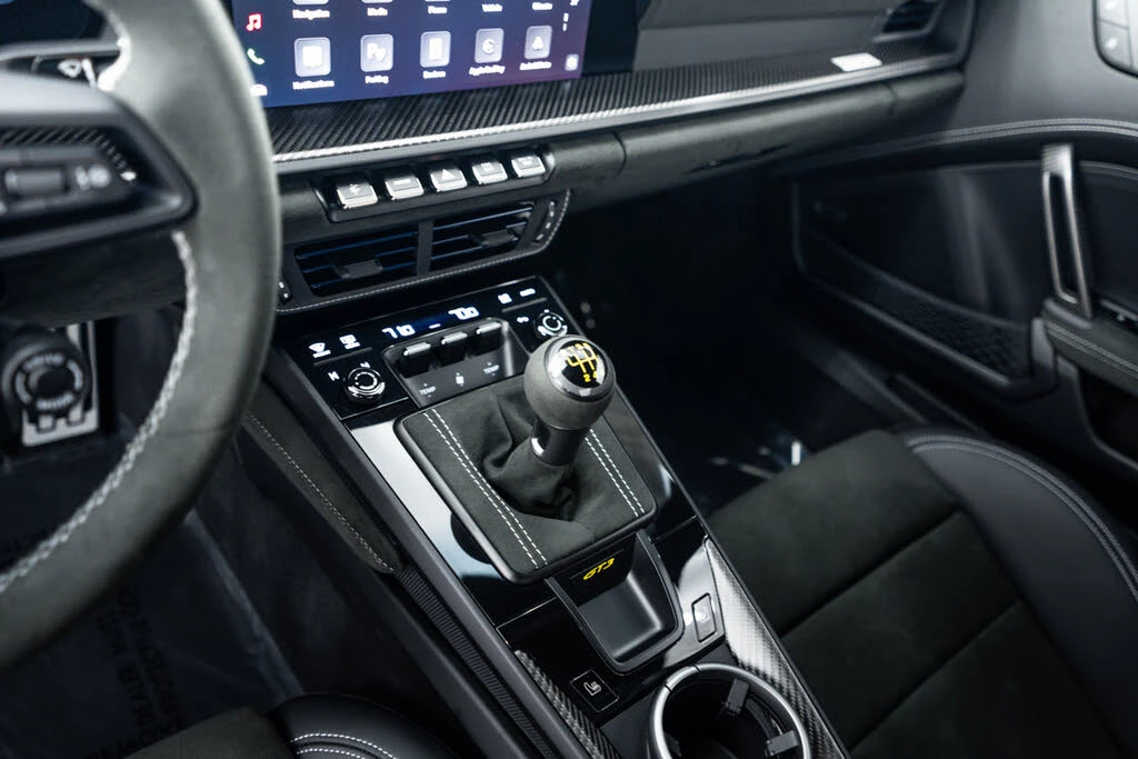 2025 Porsche 992 GT3 - Image 20 of 31