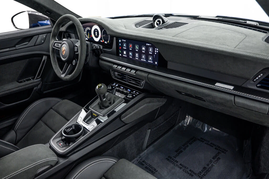 2025 Porsche 992 GT3 - Image 16 of 31