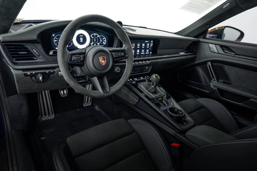 2025 Porsche 992 GT3 - Image 4 of 31