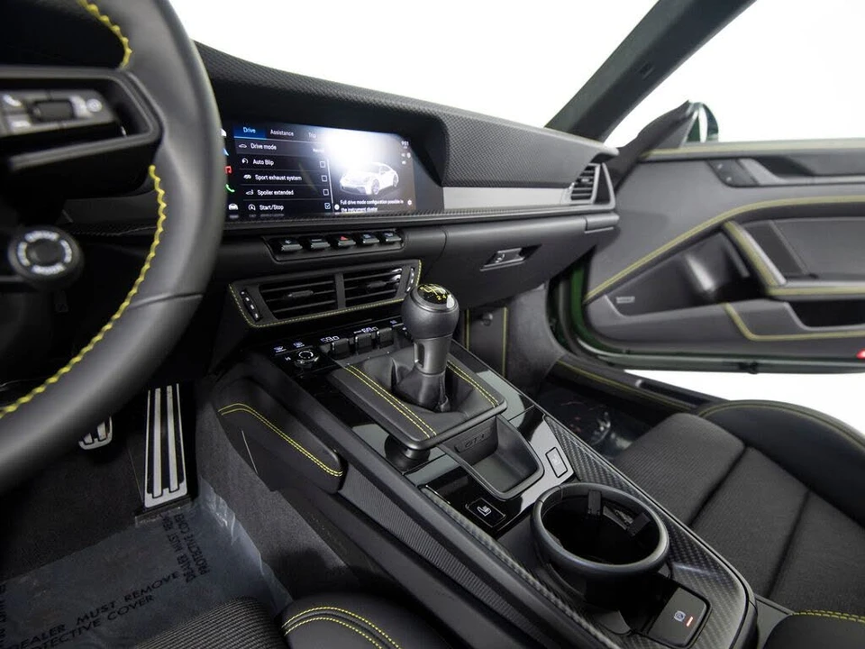 2025 Porsche 992 GT3 - Image 24 of 28