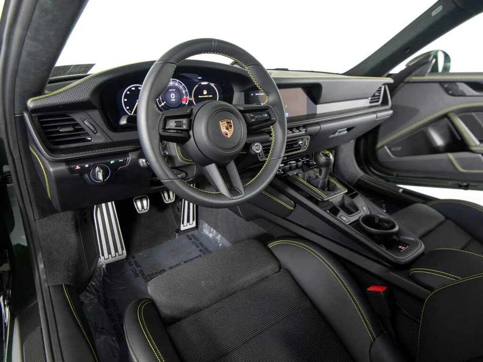 2025 Porsche 992 GT3 - Image 4 of 28