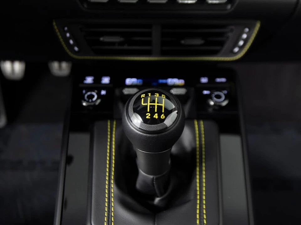 2025 Porsche 992 GT3 - Image 22 of 28